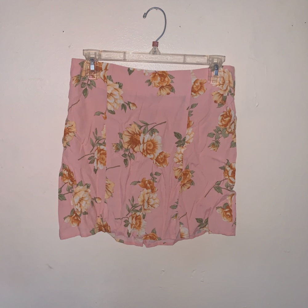 Floral mini skirt